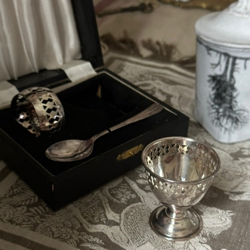 Silver Egg Cup Set